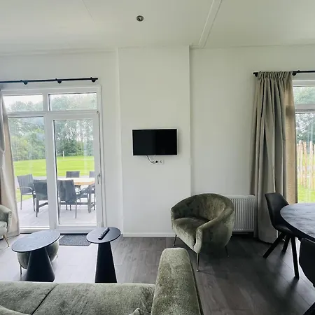 Bungalowpark De Horn - Floresta 213 Hébergement de vacances