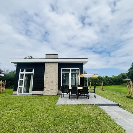 Bungalowpark De Horn - Floresta 213 Holiday home Dirkshorn